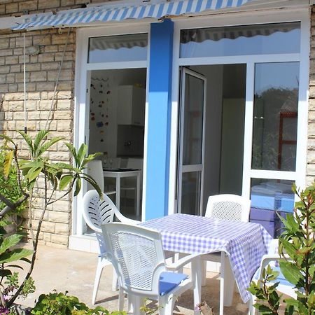 Apartments Blue Sea Малий Лошинь Екстер'єр фото