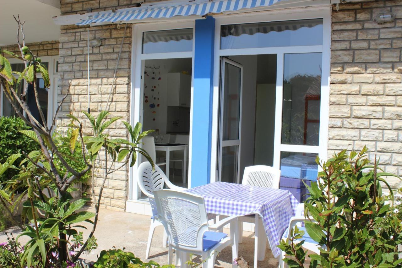 Apartments Blue Sea Малий Лошинь Екстер'єр фото