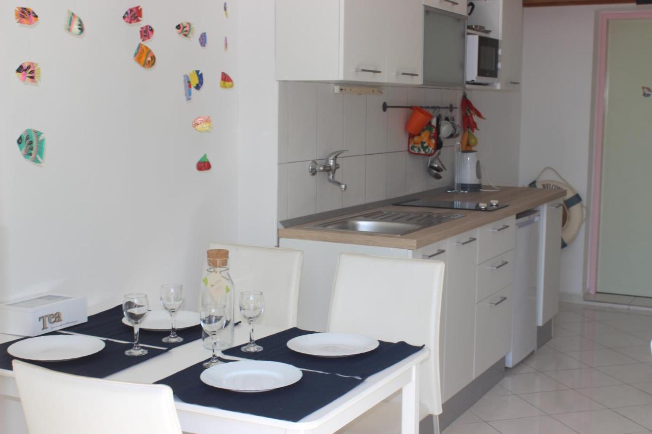 Apartments Blue Sea Малий Лошинь Екстер'єр фото